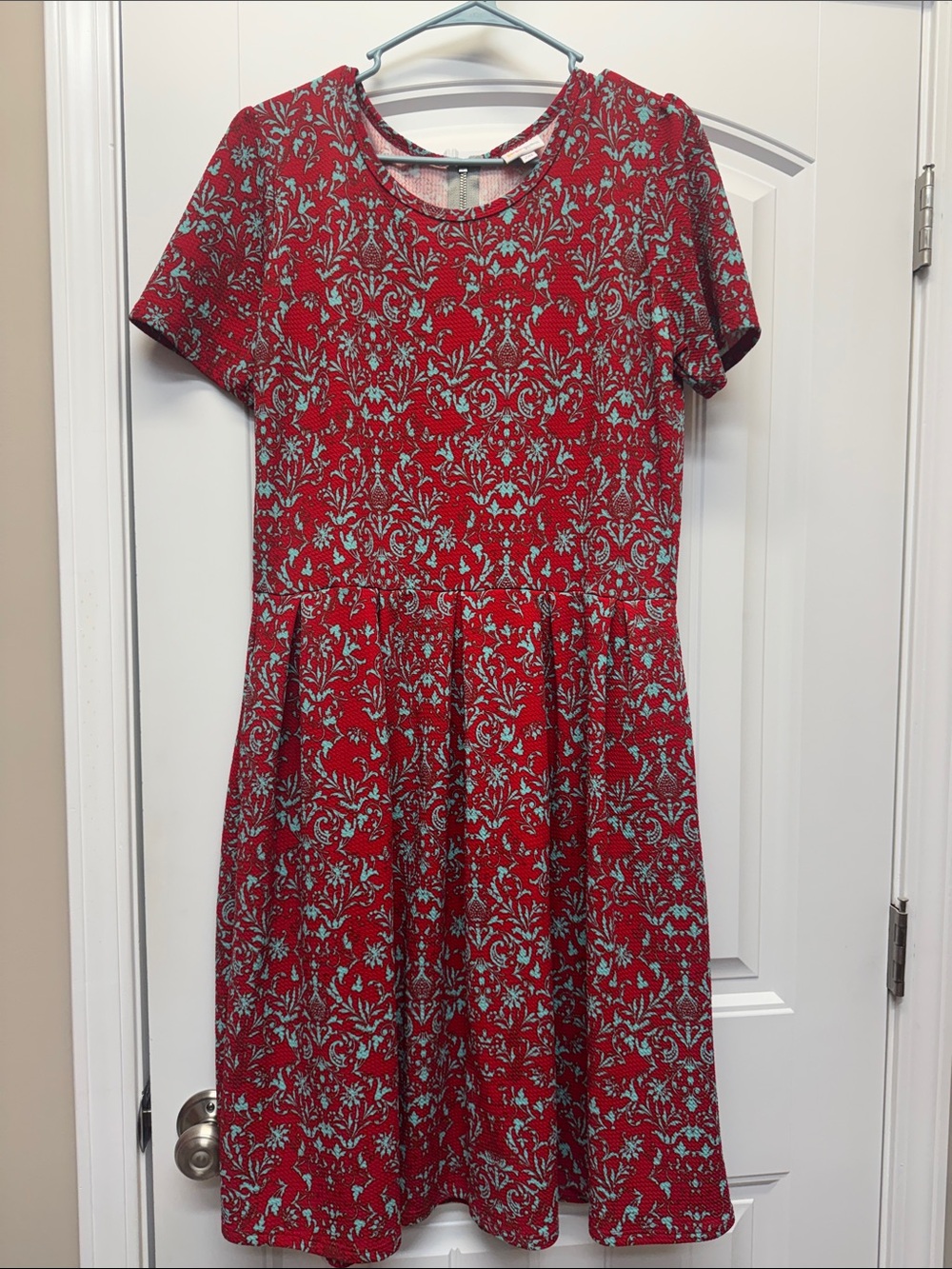 LuLaRoe red color with light blue pattern Amelia Dress size 2xl